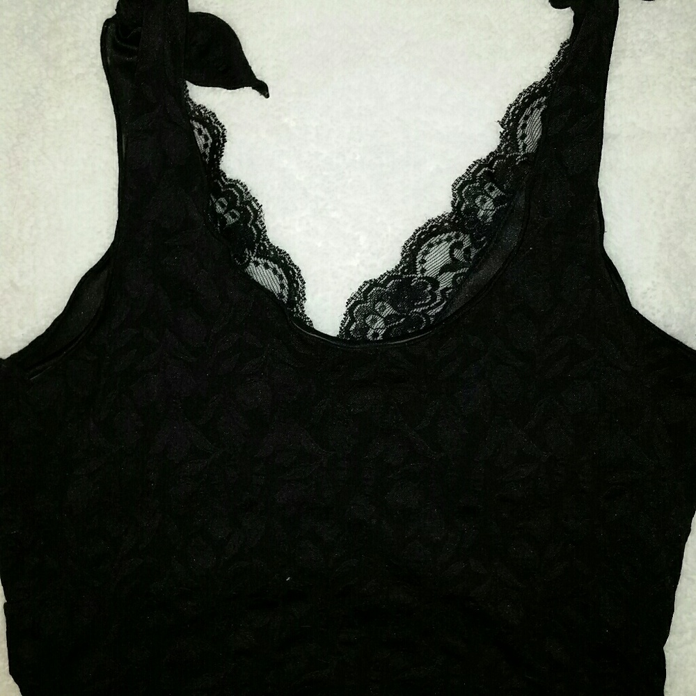 Lace V-neck Top - Small - Picture 2 of 5